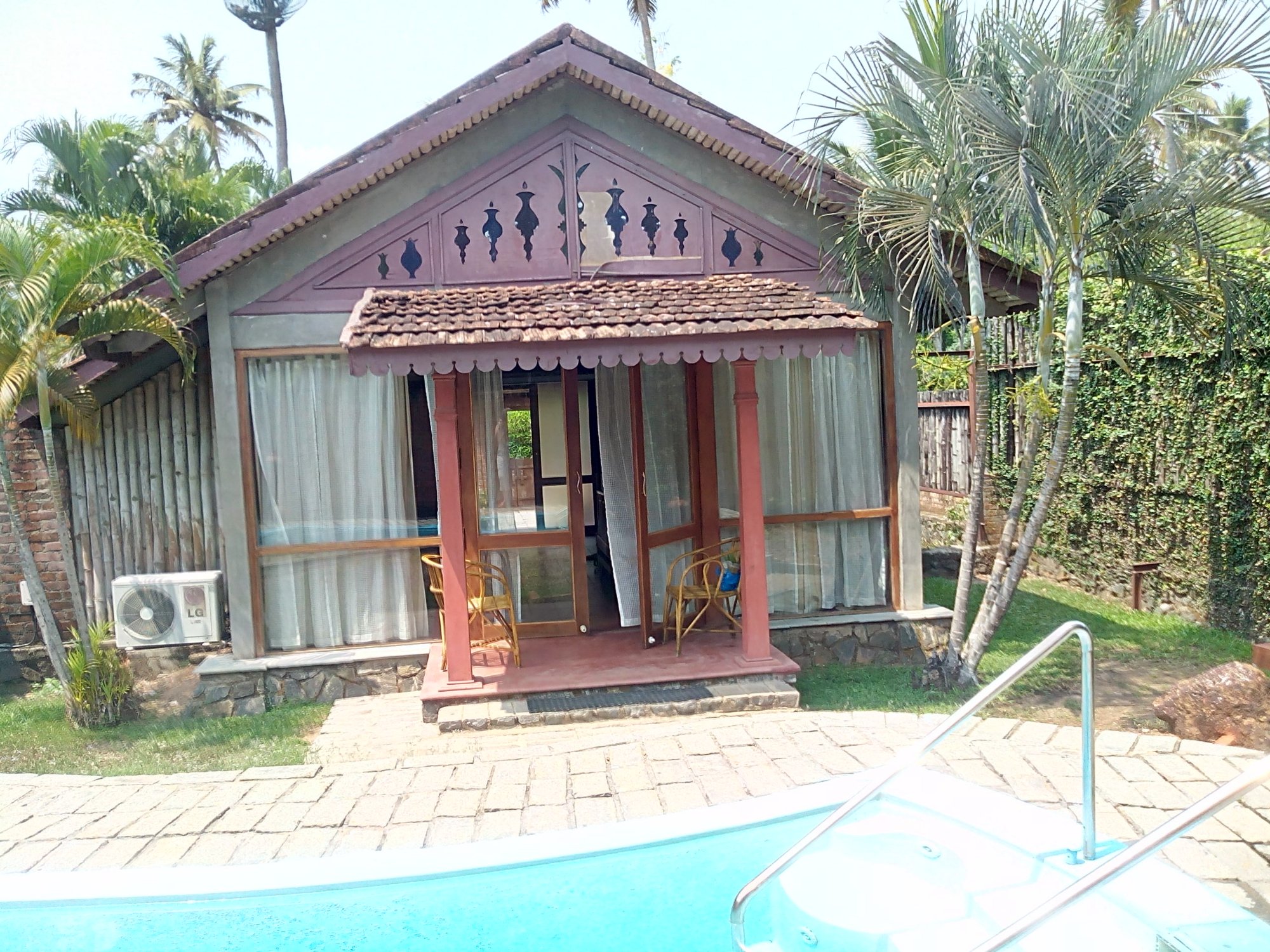 Whispering Palms Resort-官方