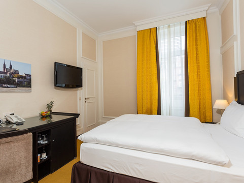 巴塞尔欧拉酒店主图