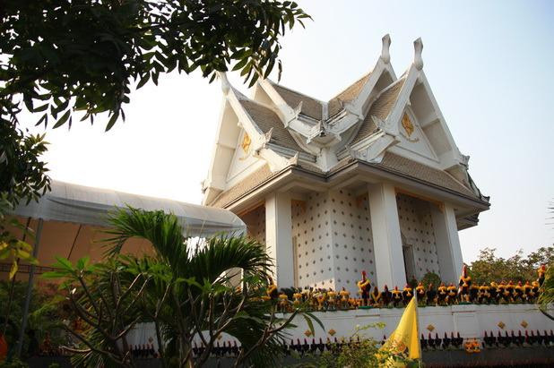 Phan Thai Norasing Shrine景点图片