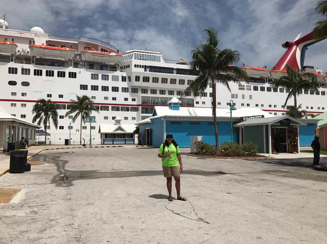 The Bahamas' Arts and Straw Market