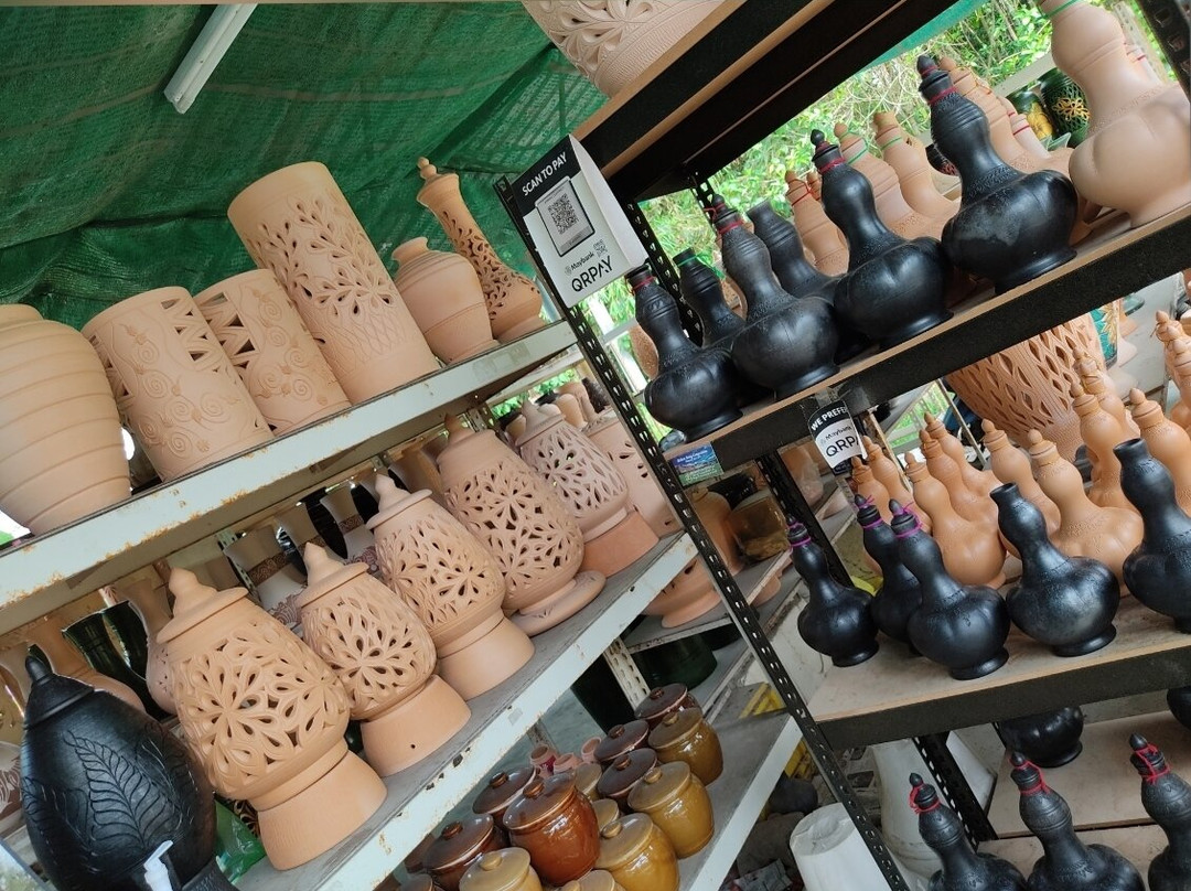 Xtreme Craft Deco N Pottery景点图片