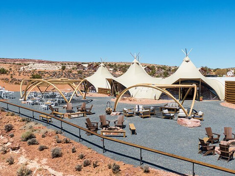 犹他州酒店住宿-Under Canvas Lake Powell – Grand Staircase