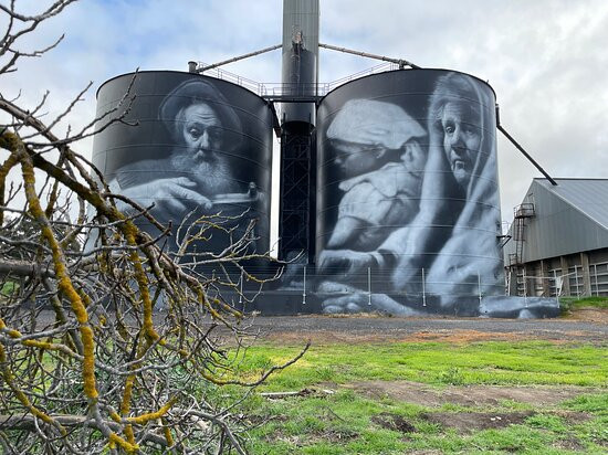 St Arnaud Silo art - hope景点图片