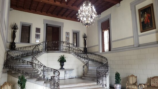 奥赫卡城堡庄园酒店主图