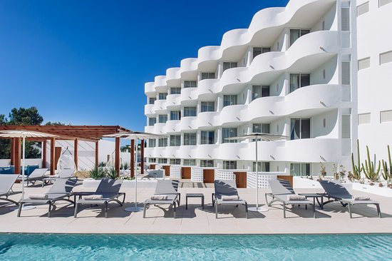 Inturotel Cala Esmeralda主图