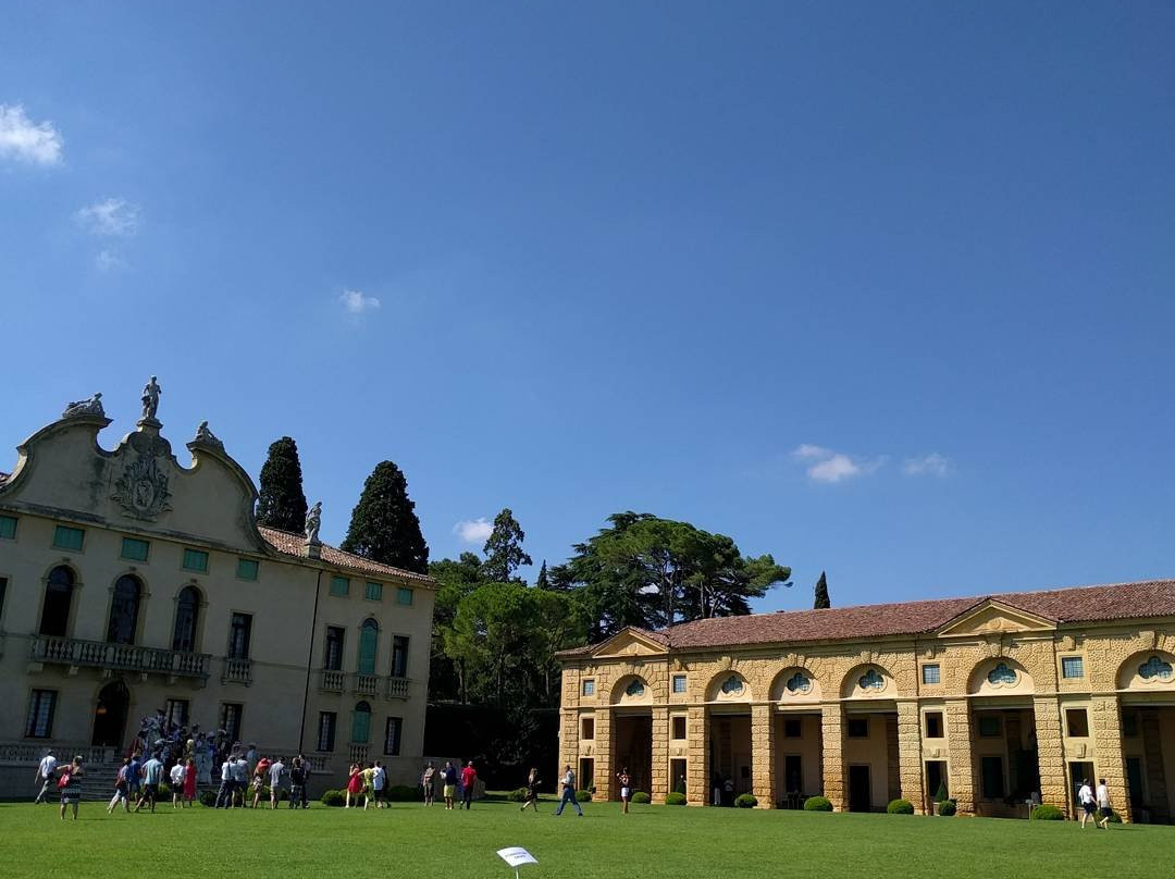Villa di Montruglio "Pigafetta Camerini"景点图片