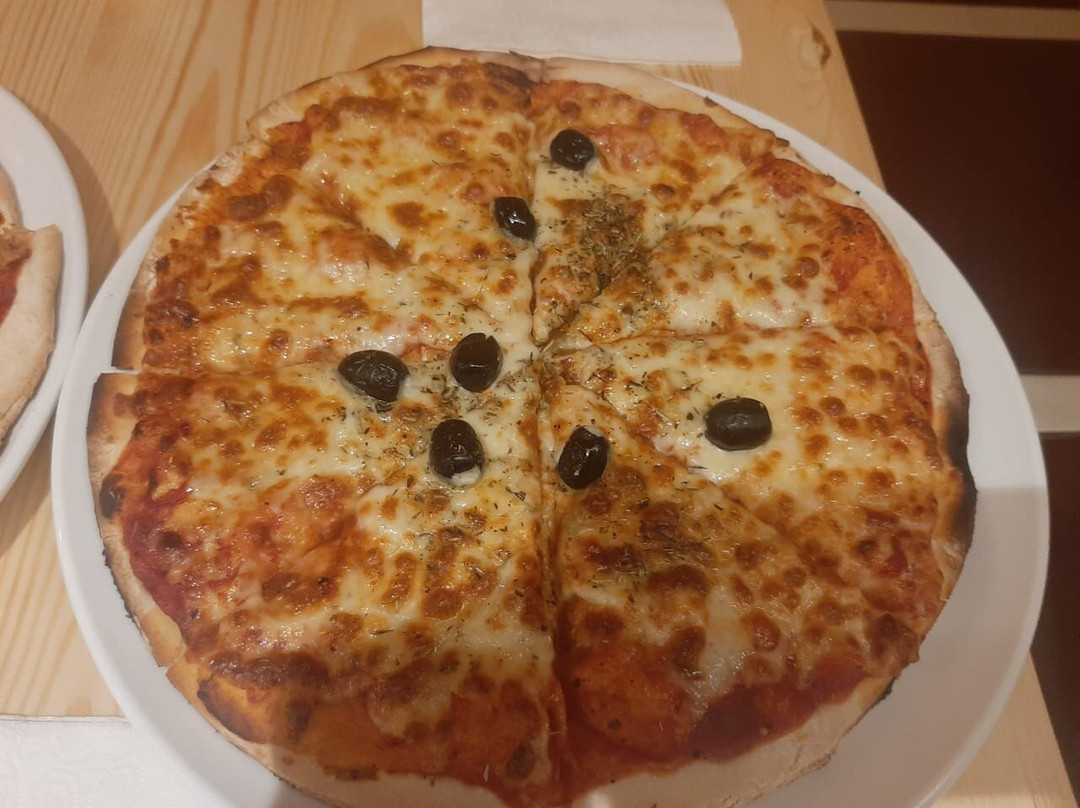 La Maison De La Pizza 2