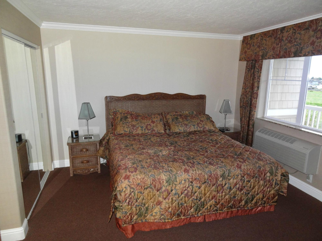 Portside Suites