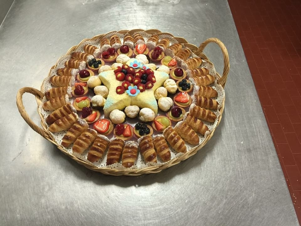 Ello餐馆和美食-Pasticceria caffetteria gelateria F.lli Colombo
