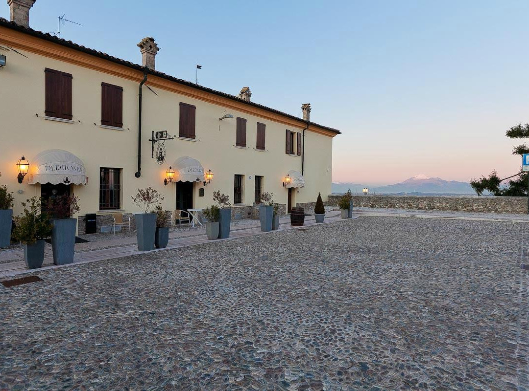 Pizzeria Perhonen
