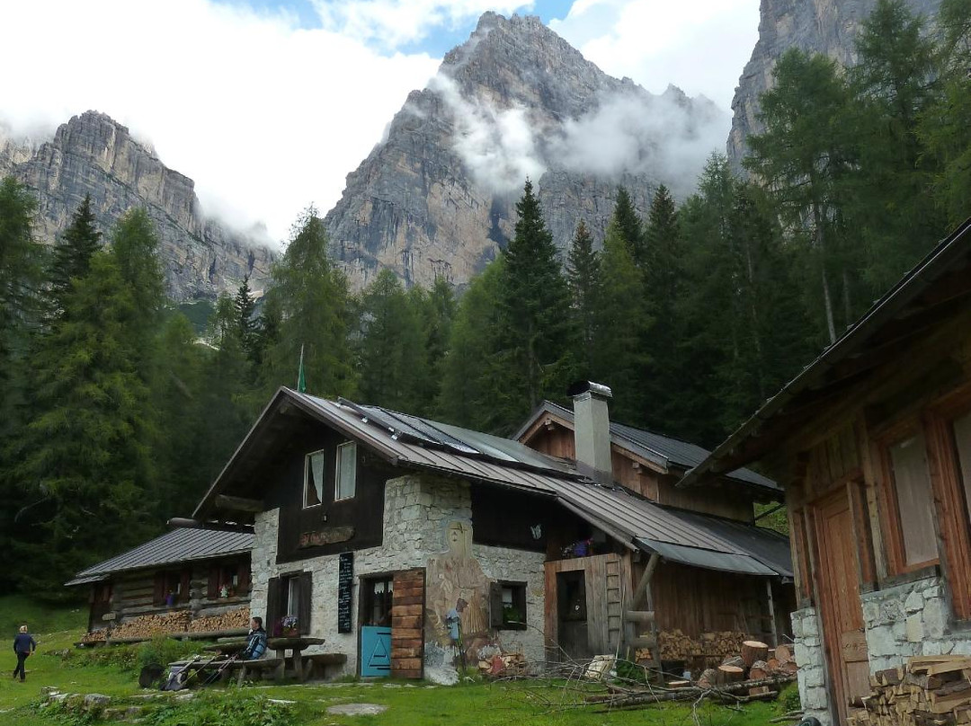 Forno di Zoldo餐馆和美食-Rifugio Casera Bosconero