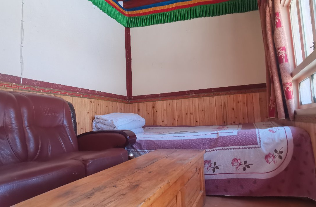 央廓尔藏家乐主图