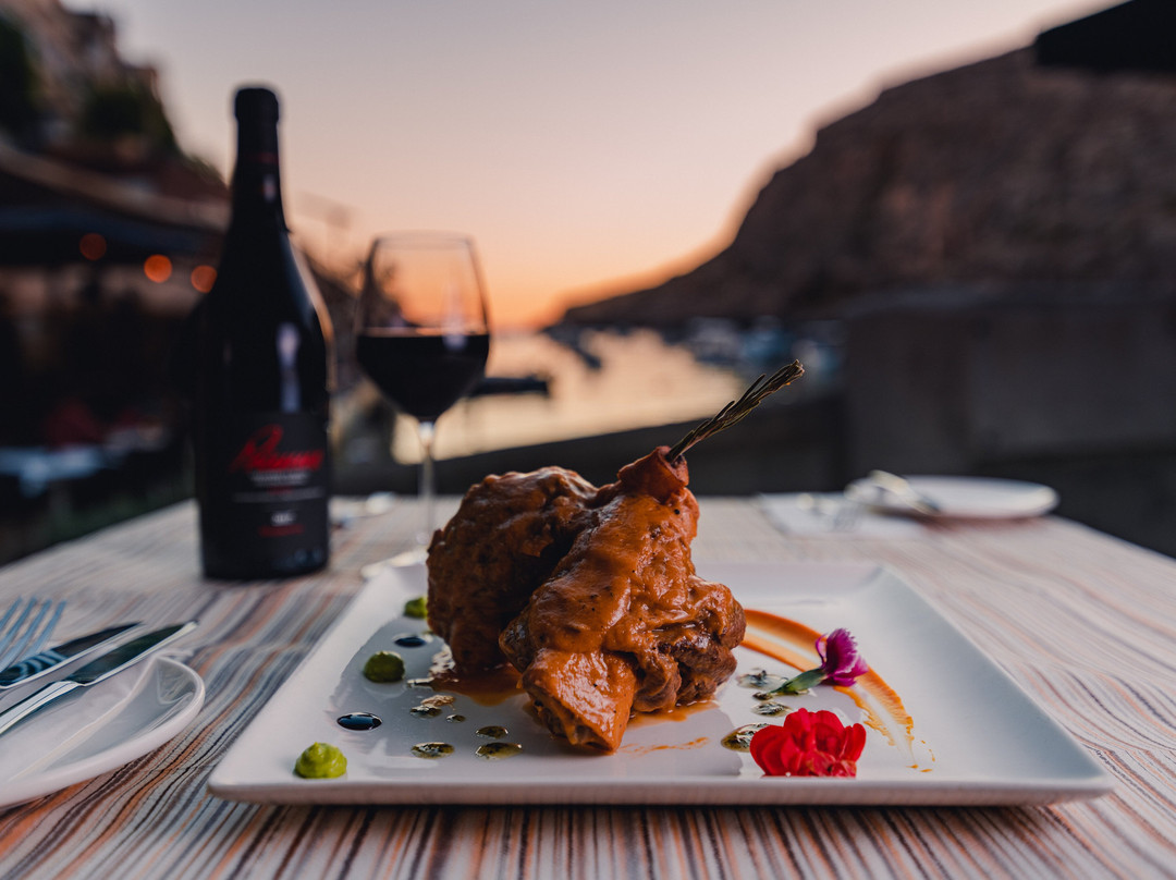 Xlendi餐馆和美食-Zafiro Restaurant