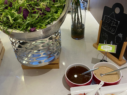 苏州金鸡湖希尔顿欢朋酒店主图