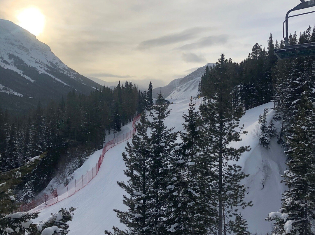 城堡山滑雪场-平雀溪镇必去景点