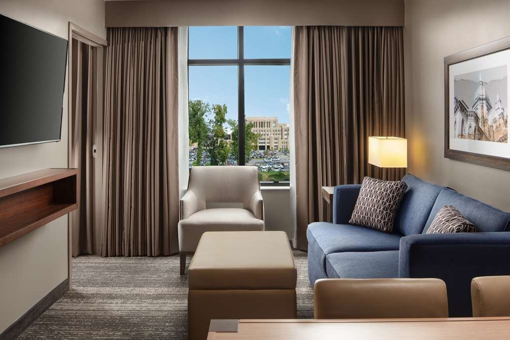 Embassy Suites by Hilton South Bend at Notre Dame主图