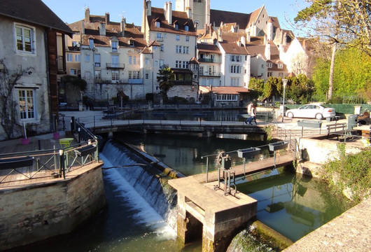 Vieux Dole-多勒必去景点