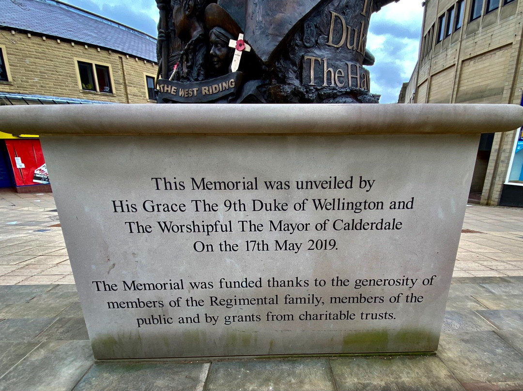 Duke of Wellington’s Regimental Memorial-哈里法克斯必去景点