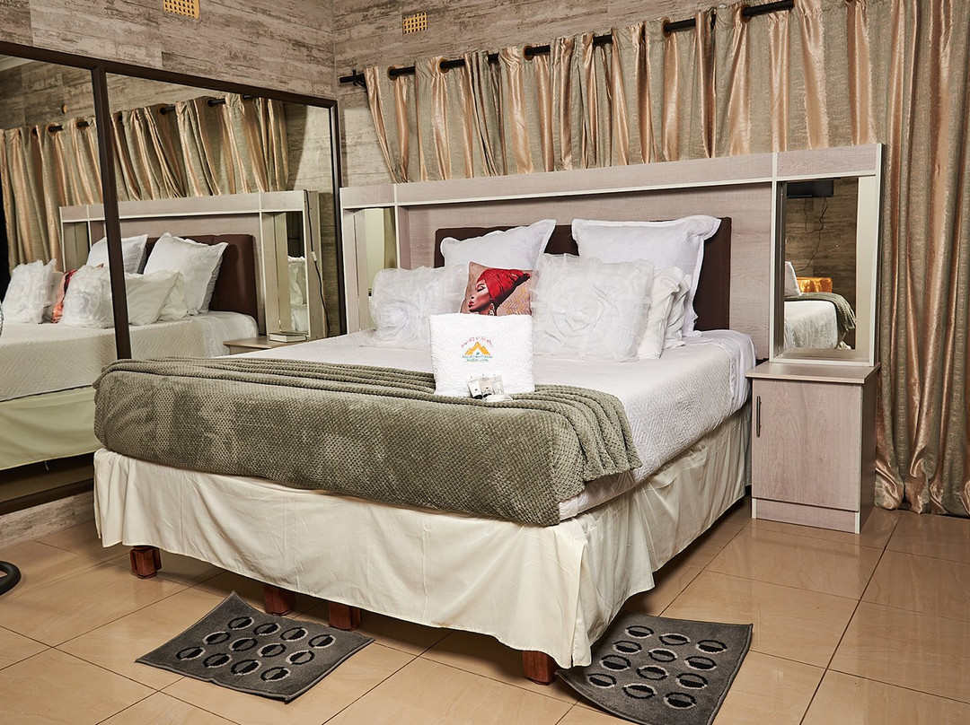 Mufaro Wenyasha Mountain Lodge