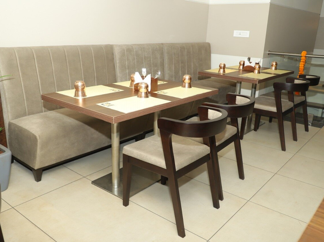 Hotel Ramdev International主图