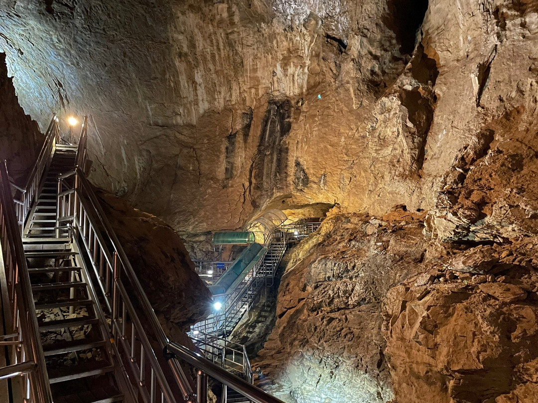 Hwanseongul Cave-三陟市必去景点