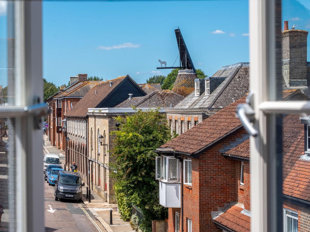 One Holyrood Boutique Hotel主图