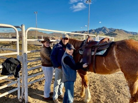Corral West Horse Adventures-嘉年必去景点