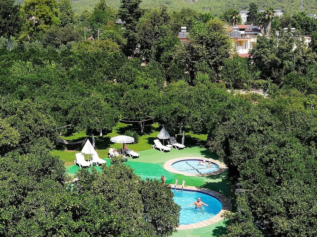 Larissa Park Hotel主图