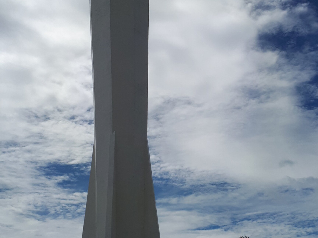 Coastwatchers Memorial Lighthouse-Madang必去景点