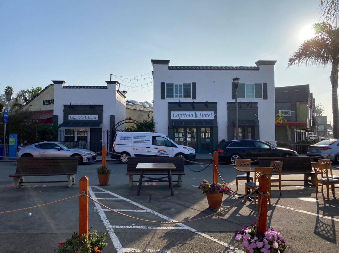 Capitola Hotel主图