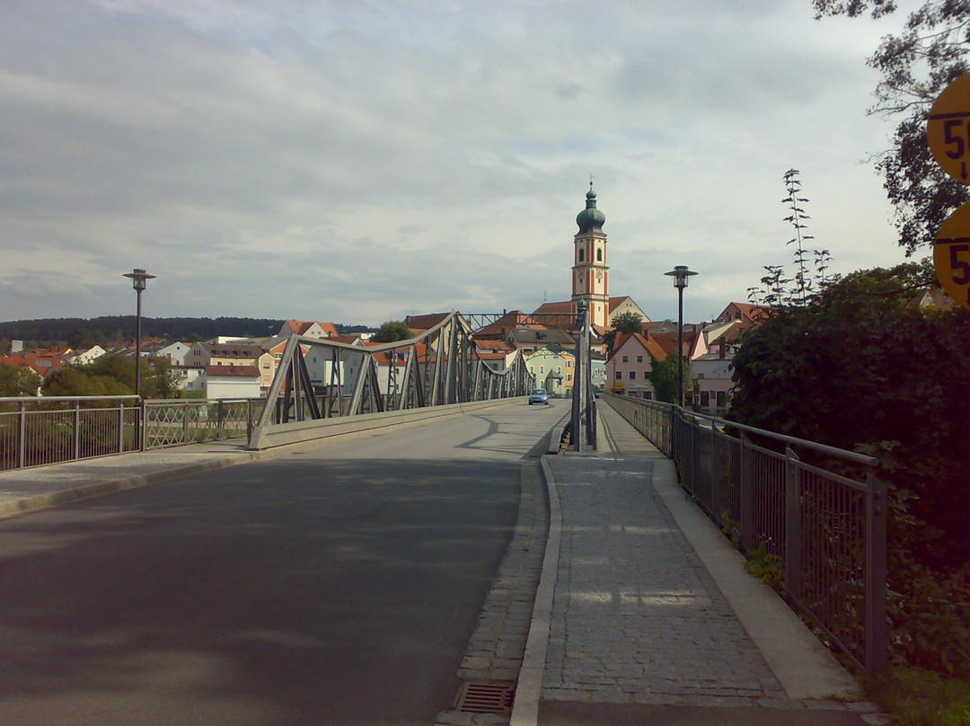 Kirche Strahlfeld景点图片