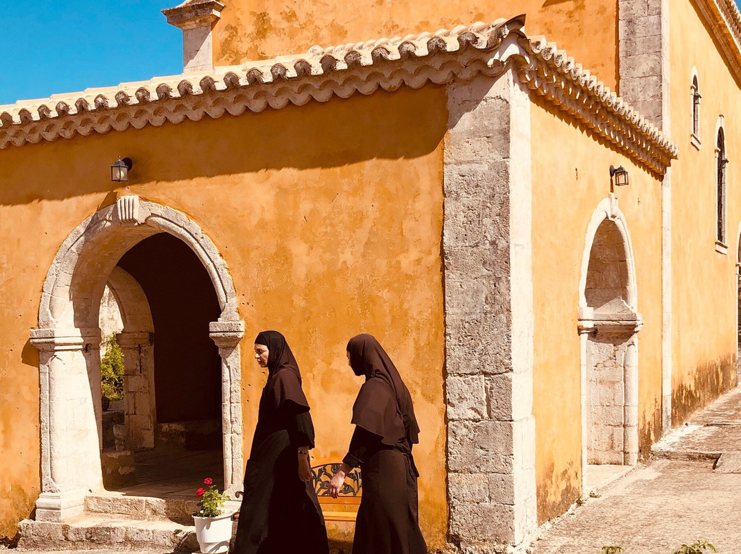 Monastery of Spiliotissa (Holy Virgin of the Cave)景点图片