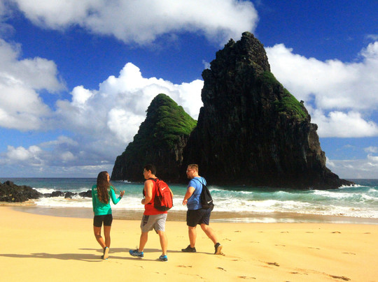 Gray Line Brazil-费尔南多-迪诺罗尼亚群岛必去景点