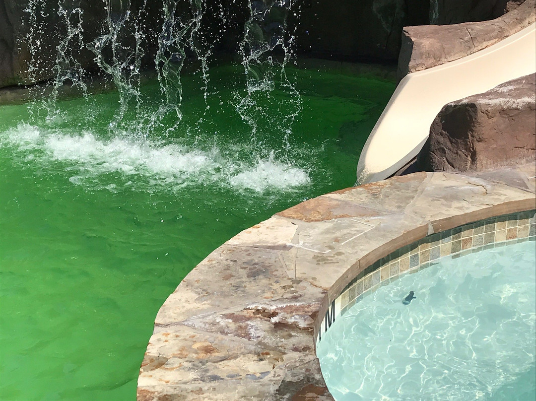 Holiday Inn Express & Suites Fredericksburg By IHG主图