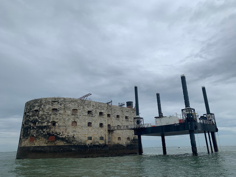 Aldabra Yacht Charter Catamaran-拉罗谢尔必去景点