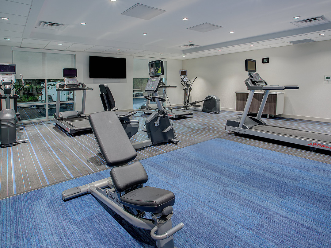 Holiday Inn Express & Suites Covington By IHG主图