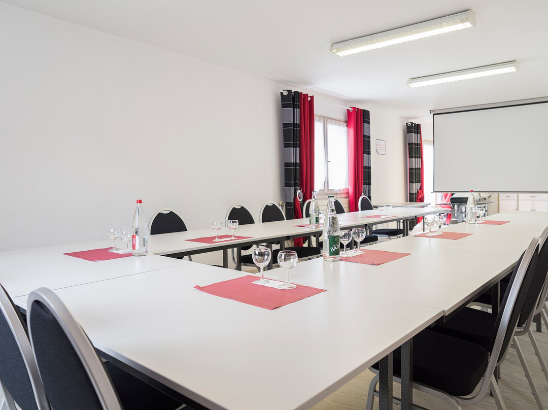 Hotel The Originals Annonay East La Siesta主图