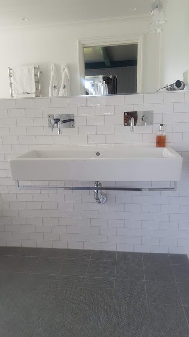 Engo Gard Hotel & Restaurant-浴室