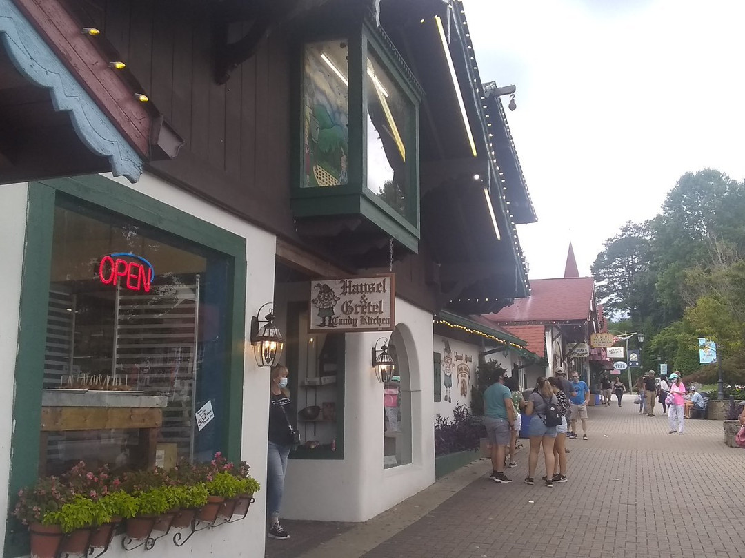 Hansel and Gretel Candy Kitchen-海伦必去景点