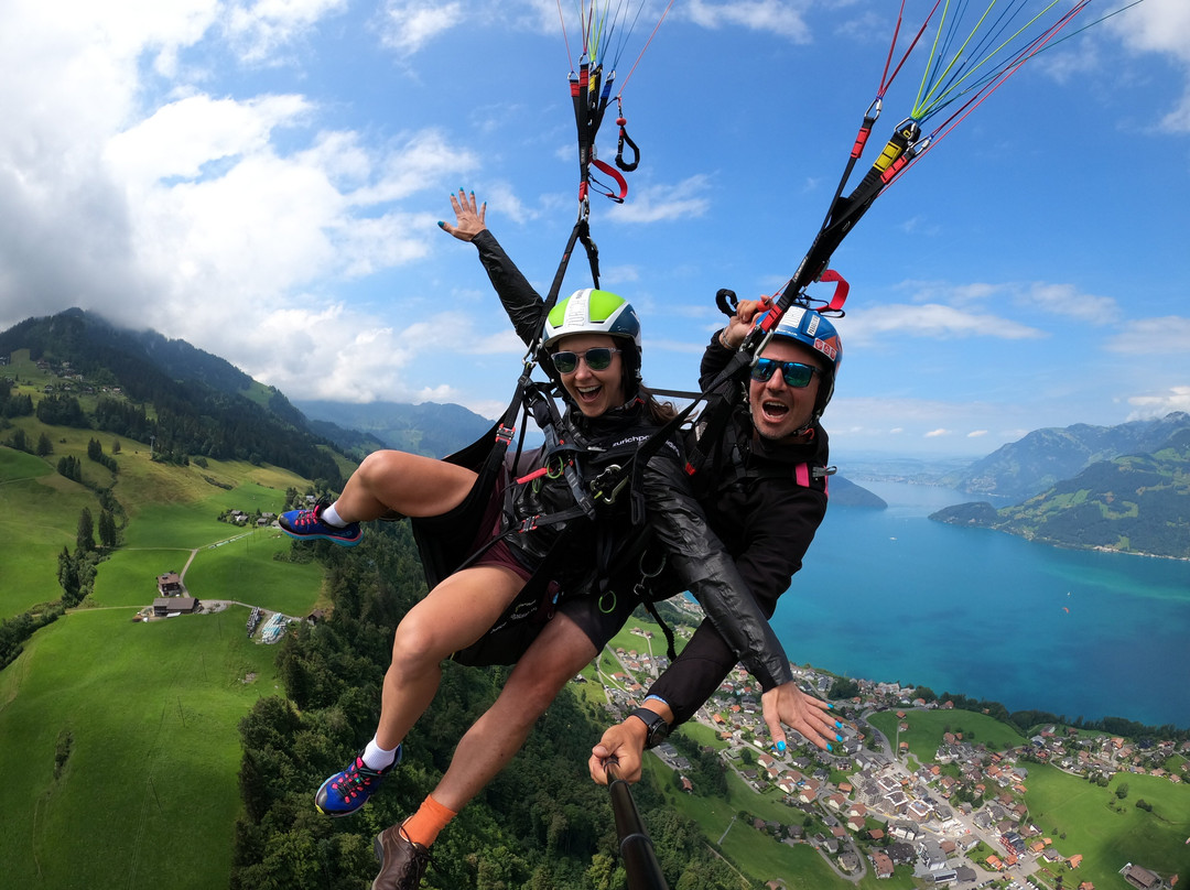 Zürich Paragliding-苏黎世必去景点