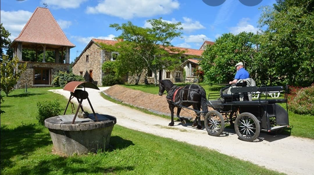 Bussiere-Badil旅游攻略图片