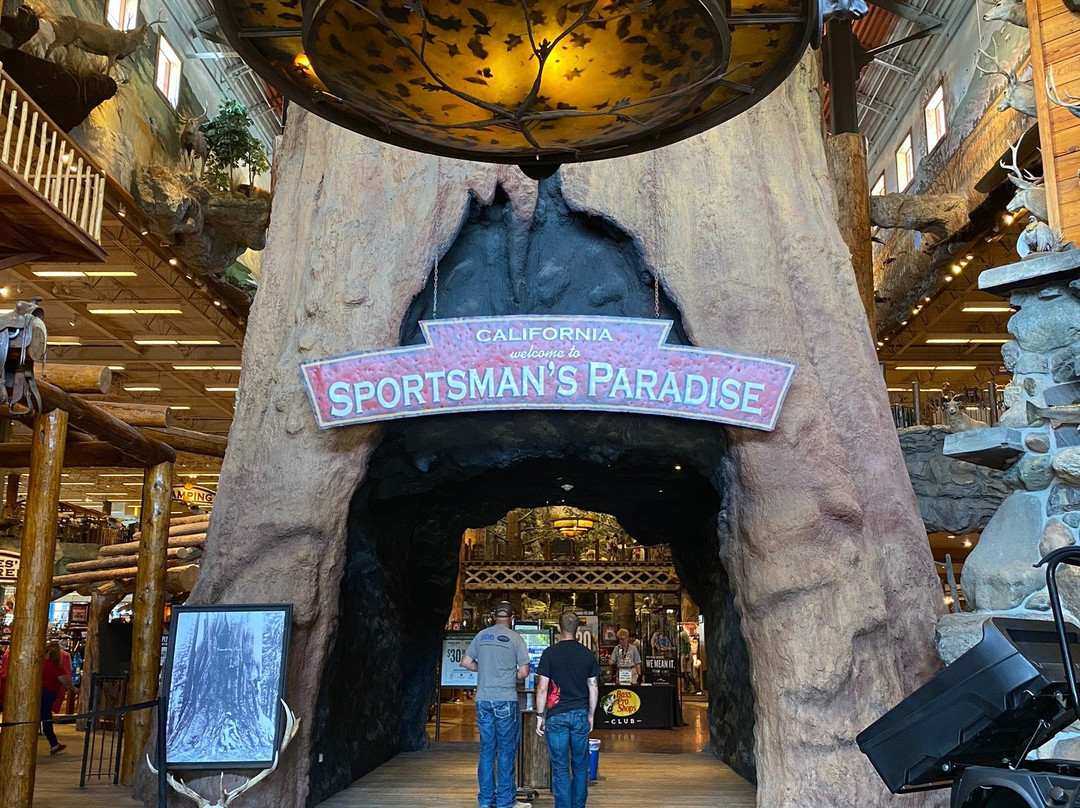 Bass Pro Shops-曼特卡必去景点