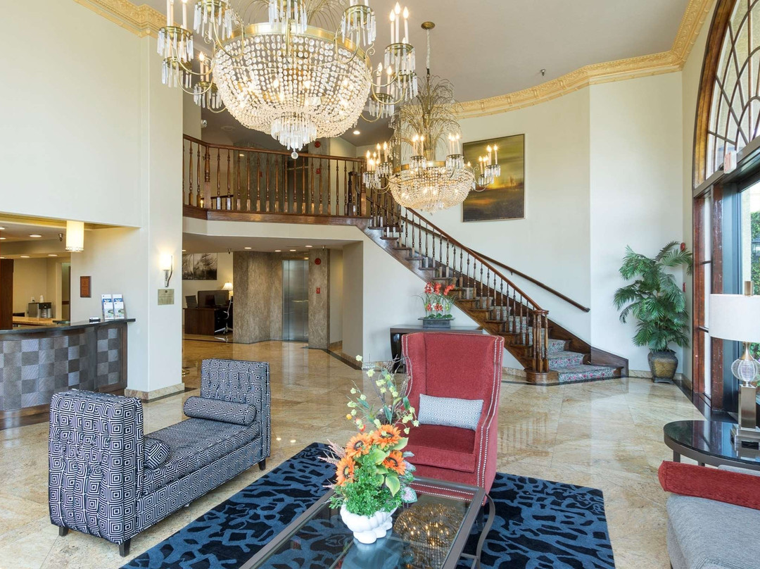 Best Western Plus Newport Mesa Inn主图