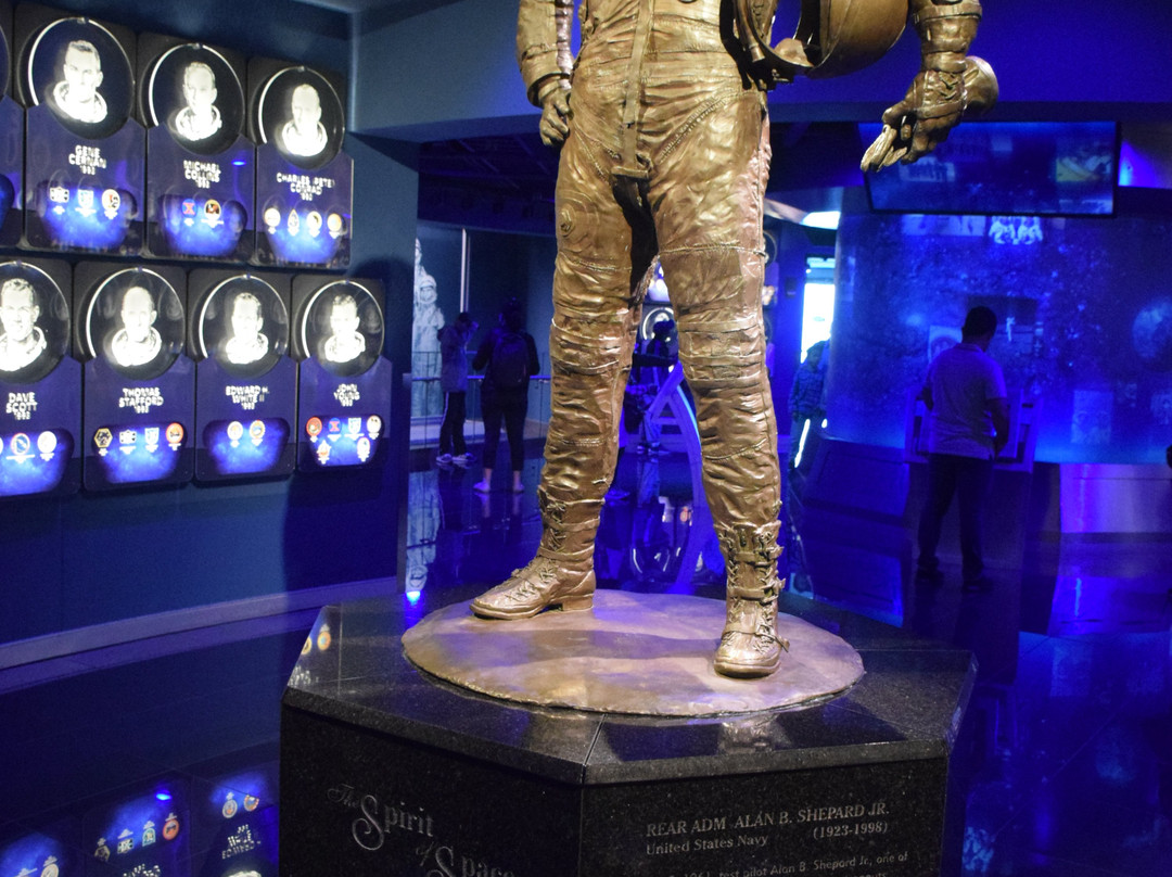 Heroes & Legends Featuring The U.S Astronaut Hall Of Fame景点图片