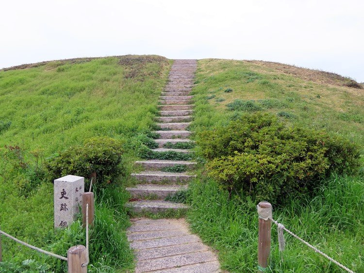 Nabezuka Ancient Tomb景点图片