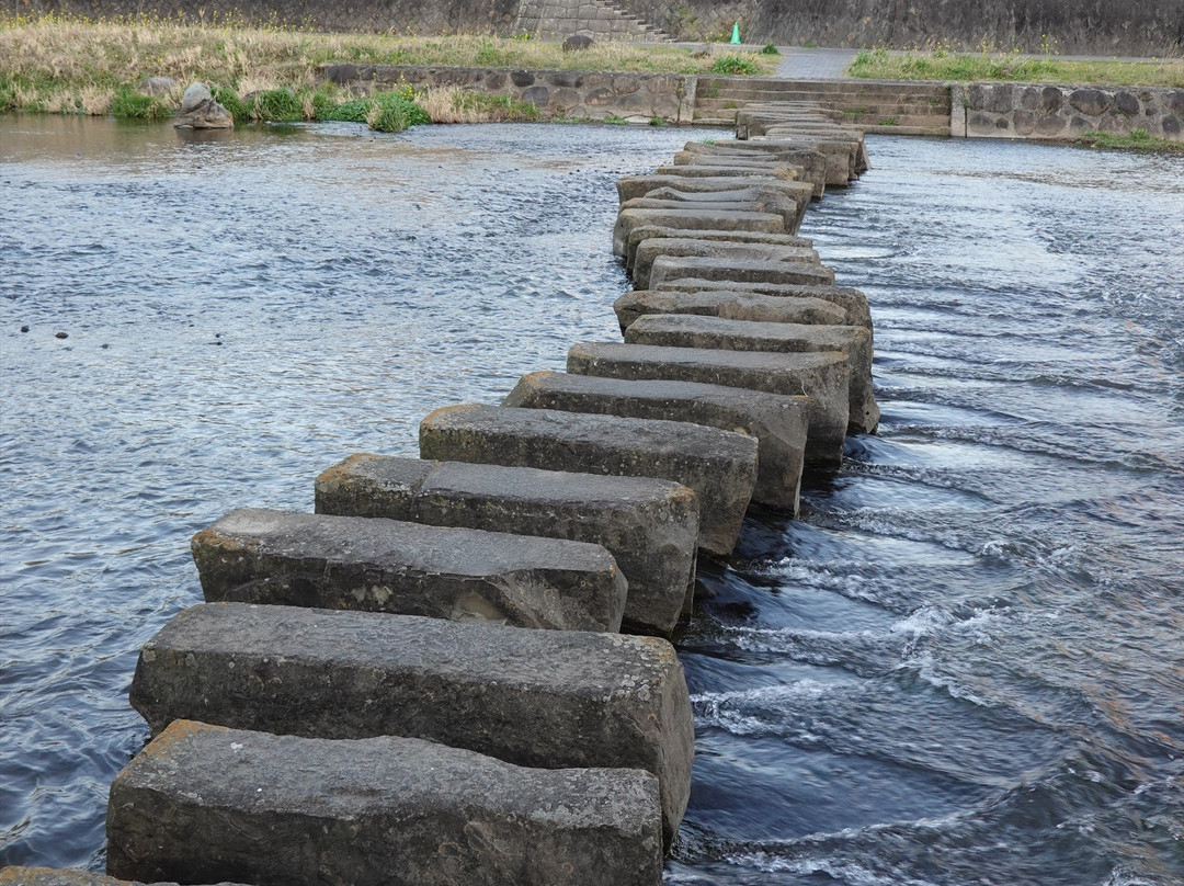 Stepping Stone of Hommyo River景点图片