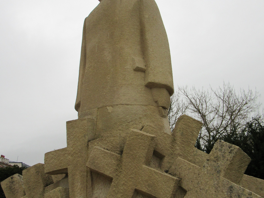 Monument communal景点图片