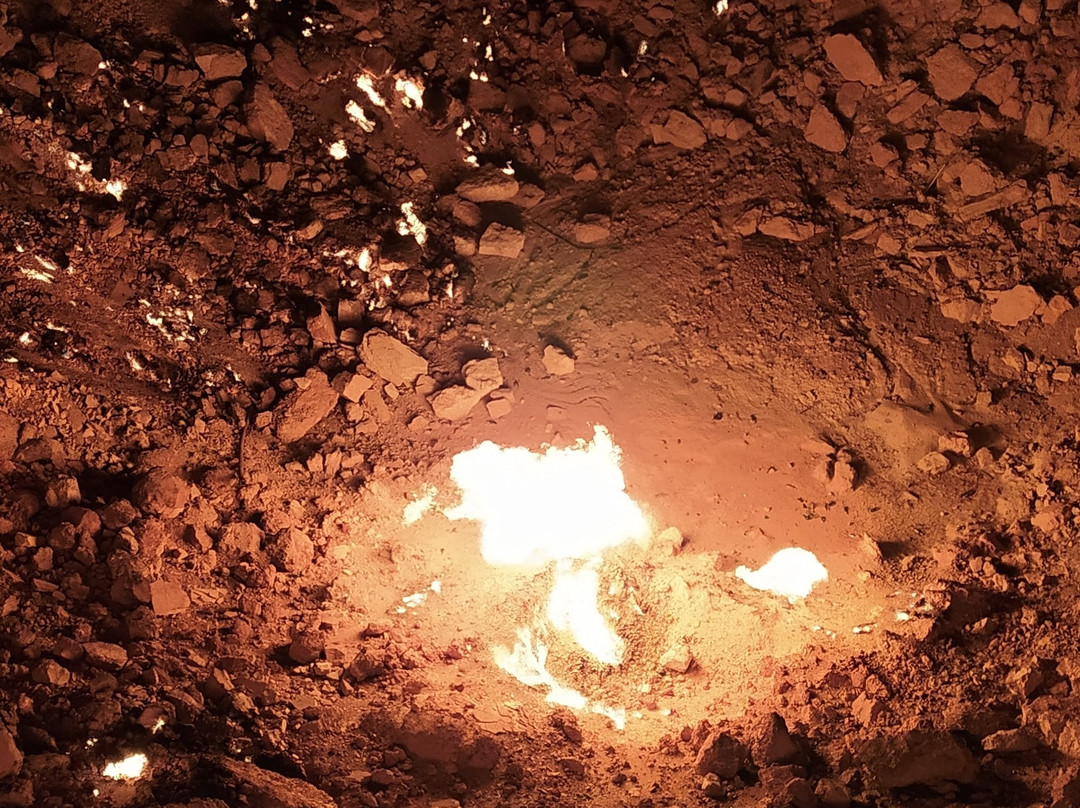 Darvaza Gas Crater-Darvaza必去景点