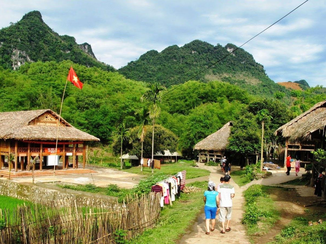 Authentic MAI CHAU景点图片