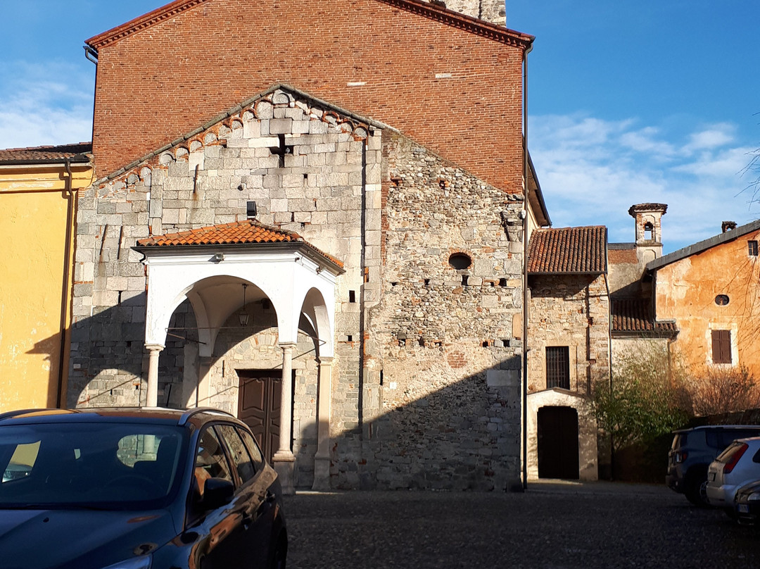 Chiesa Parrocchiale dei Santi Vincenzo e Anastasio-Varallo Pombia必去景点